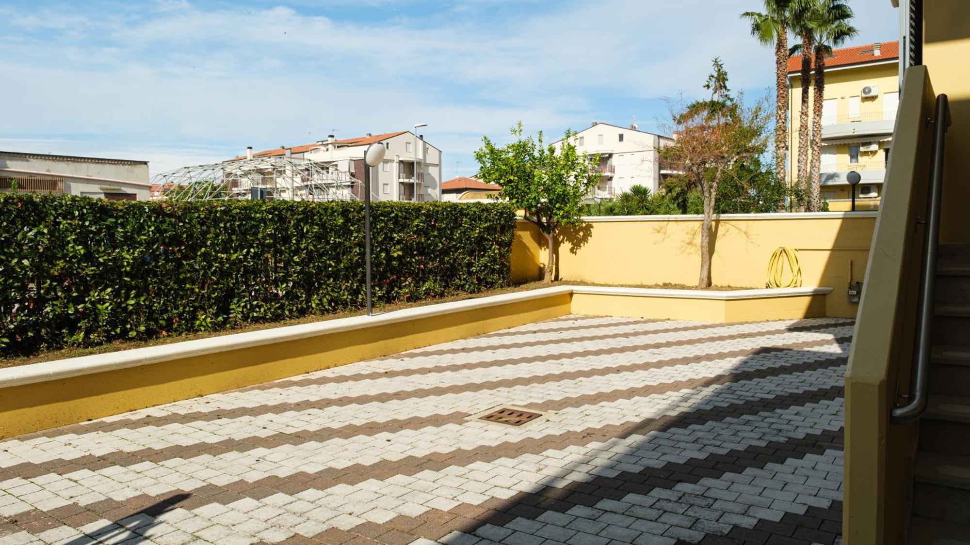 Ferienwohnung Smart And Sea Tortoreto Exterior foto